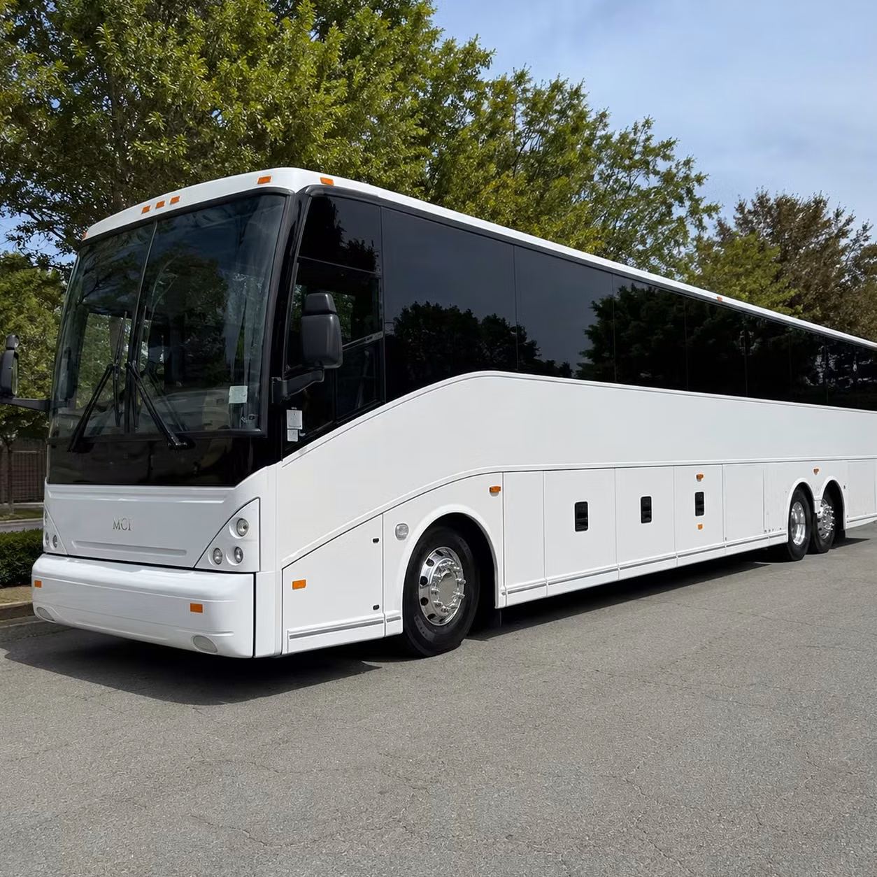 hotel to airport shuttle service throughout the carrollton area